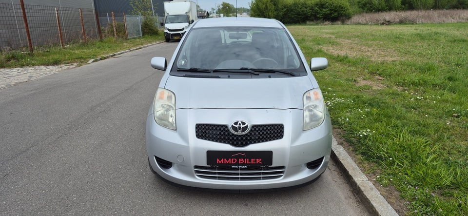 Toyota Yaris 1,3 Sol 5d