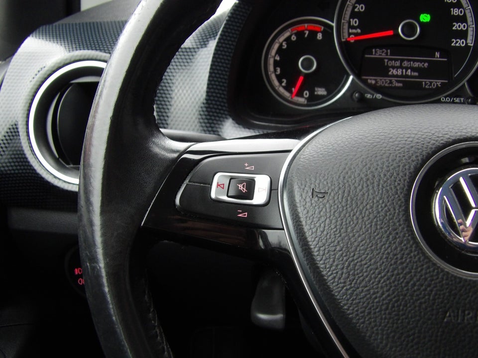 VW Up! 1,0 MPi 75 Move Up! ASG 5d