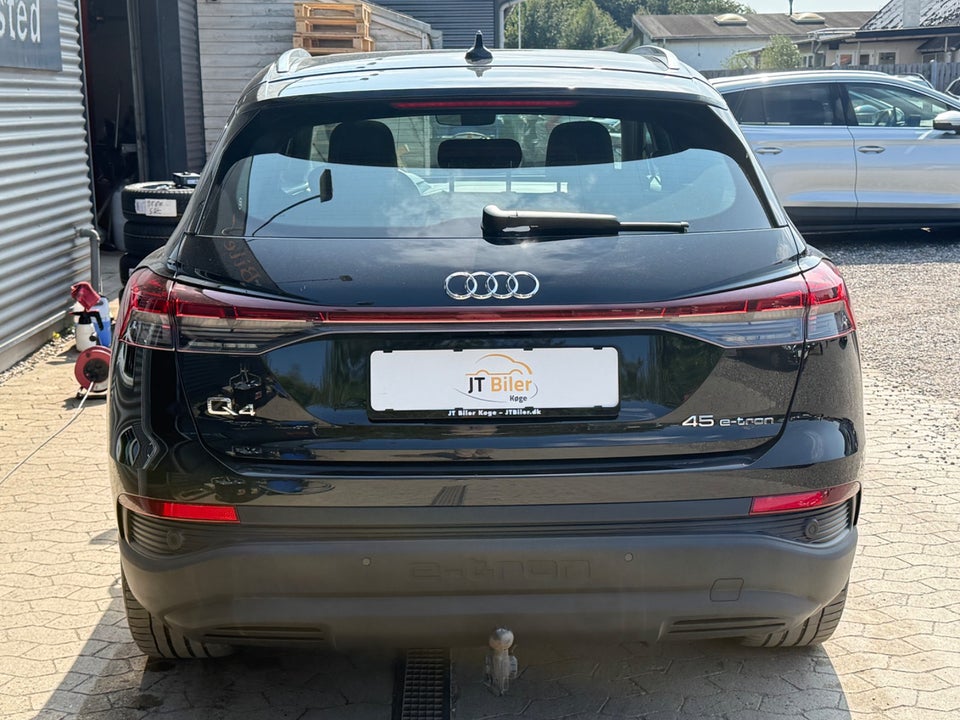 Audi Q4 e-tron 45 Progress 5d