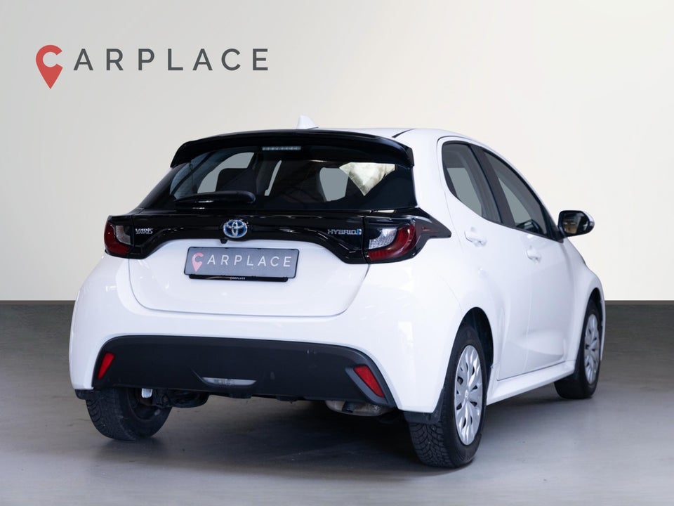 Toyota Yaris 1,5 Hybrid H3 e-CVT 5d