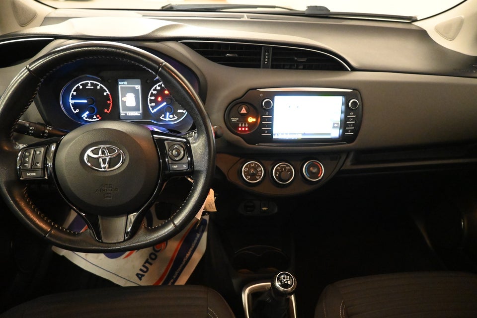Toyota Yaris 1,0 VVT-i T2 5d