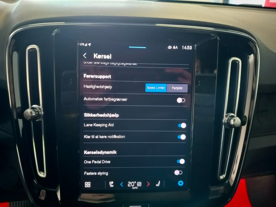 Volvo XC40 ReCharge Start 5d