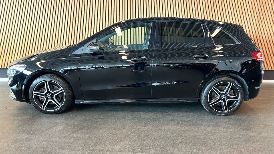 Mercedes B250 e 1,3 AMG Line aut. 5d