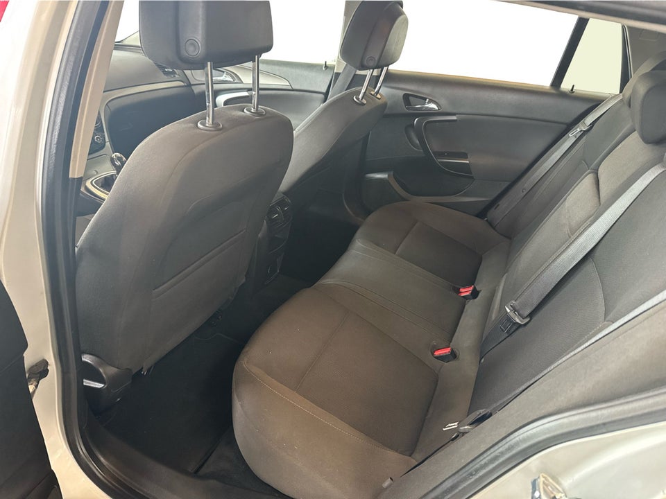 Opel Insignia 2,0 CDTi 130 Cosmo Sports Tourer eco 5d