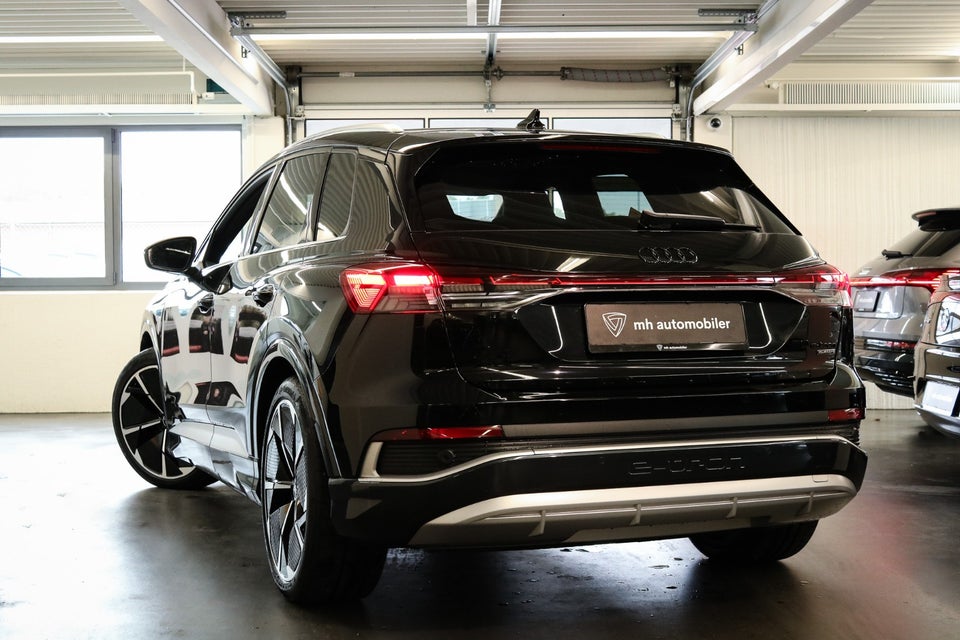 Audi Q4 e-tron 50 S-line quattro 5d