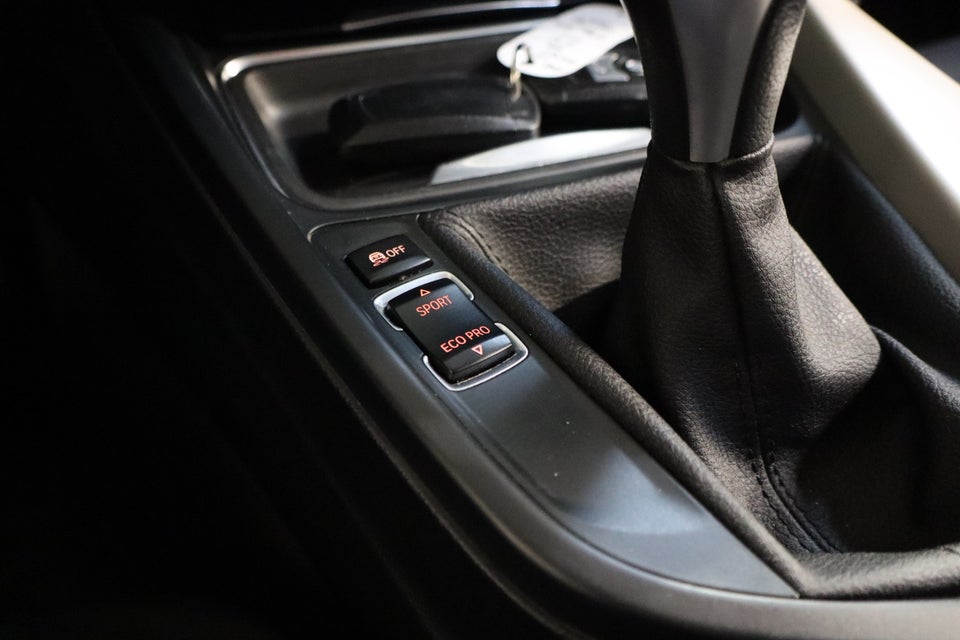 BMW 318d 2,0 Touring 5d