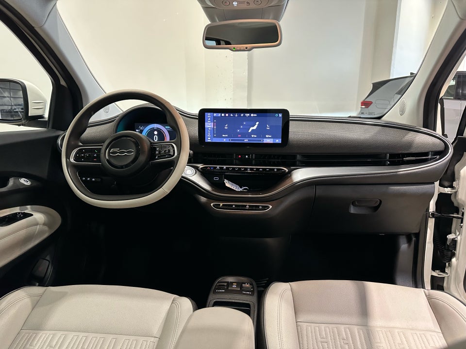 Fiat 500e 42 la Prima by Bocelli 3+1 4d