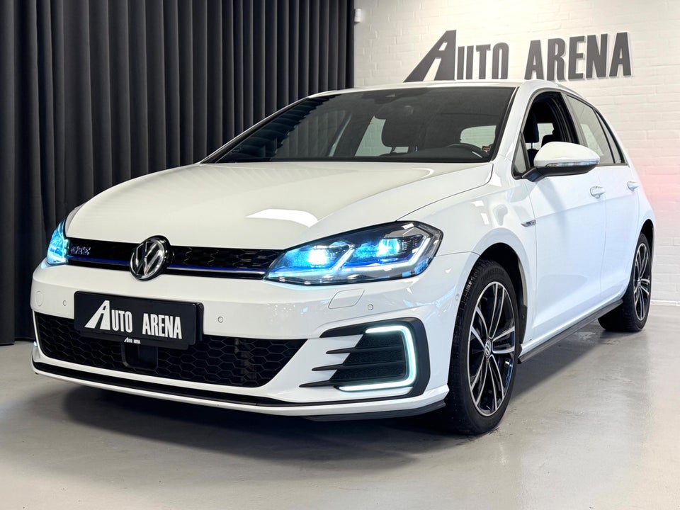 VW Golf VII 1,4 GTE DSG 5d