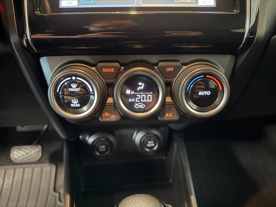 Suzuki Swift 1,2 Dualjet Exclusive CVT 5d