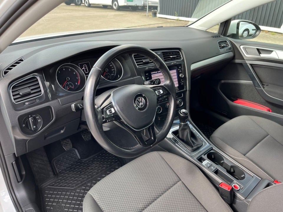 VW Golf VII 1,0 TSi 85 Trendline Van 5d