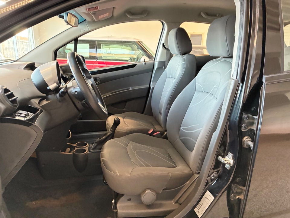 Chevrolet Spark 1,0 LS 5d