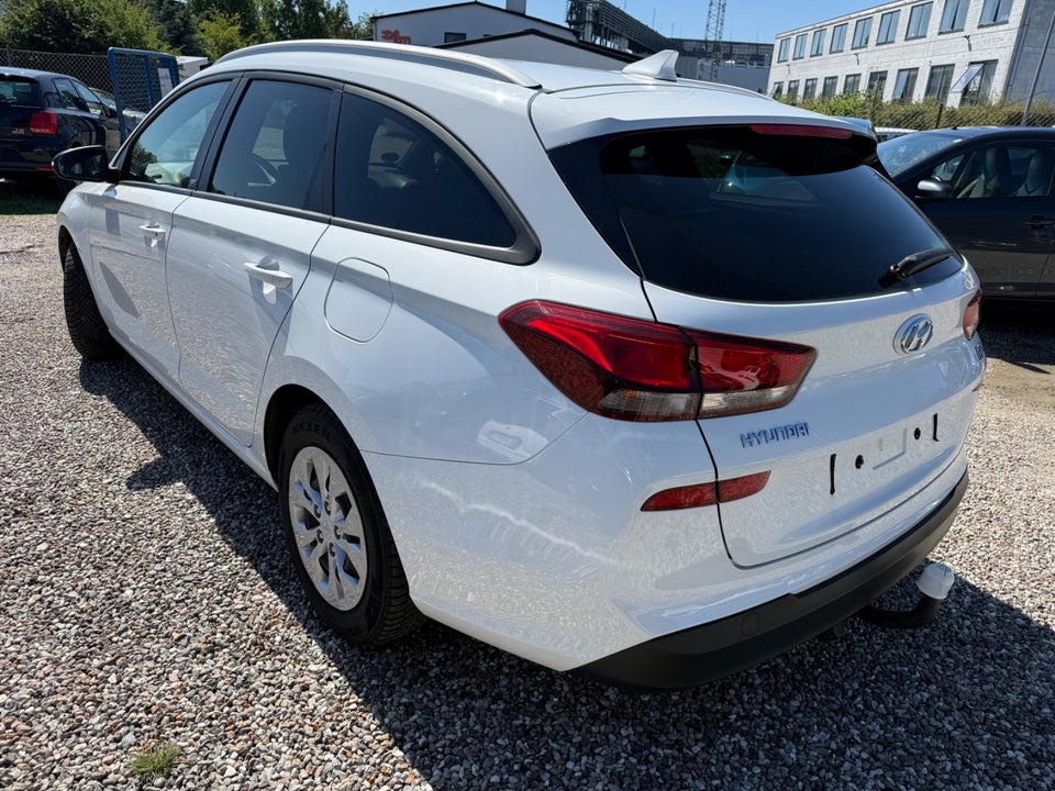 Hyundai i30 1,0 T-GDi Go! stc. 5d