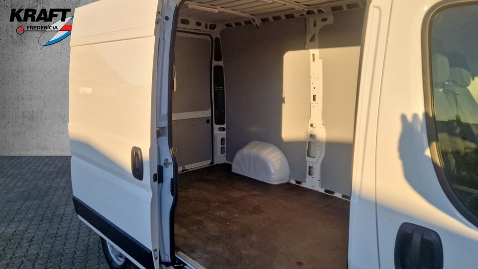 Citroën Jumper 33 2,2 BlueHDi 140 L2H2 FlexLine