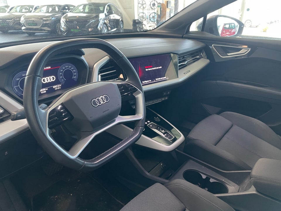 Audi Q4 e-tron 45 S-line 5d