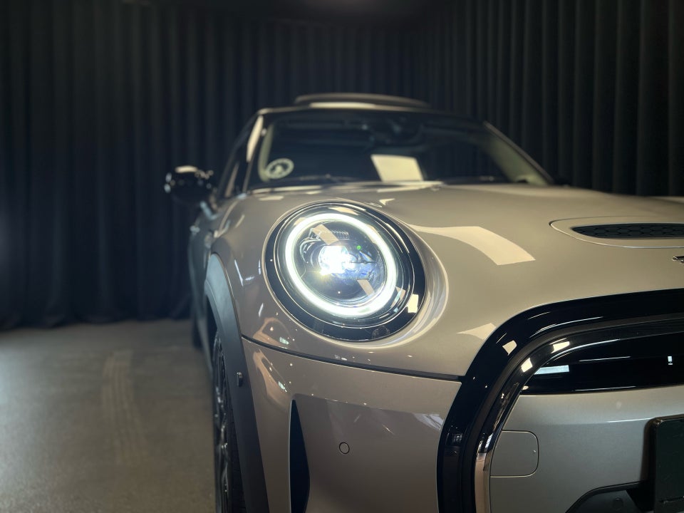 MINI Cooper SE Edition Premium Plus 3d