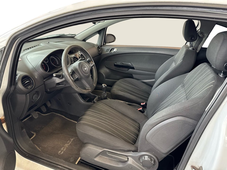 Opel Corsa 1,0 12V Enjoy 3d