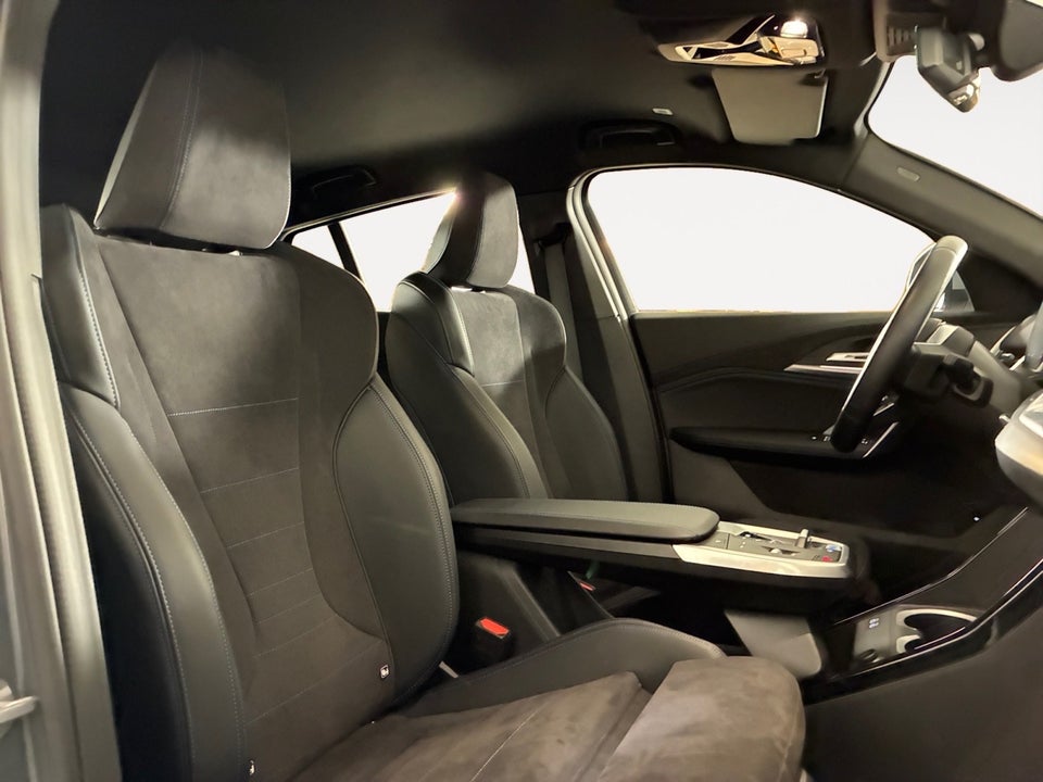 BMW iX2 eDrive20 M-Sport Premium 5d