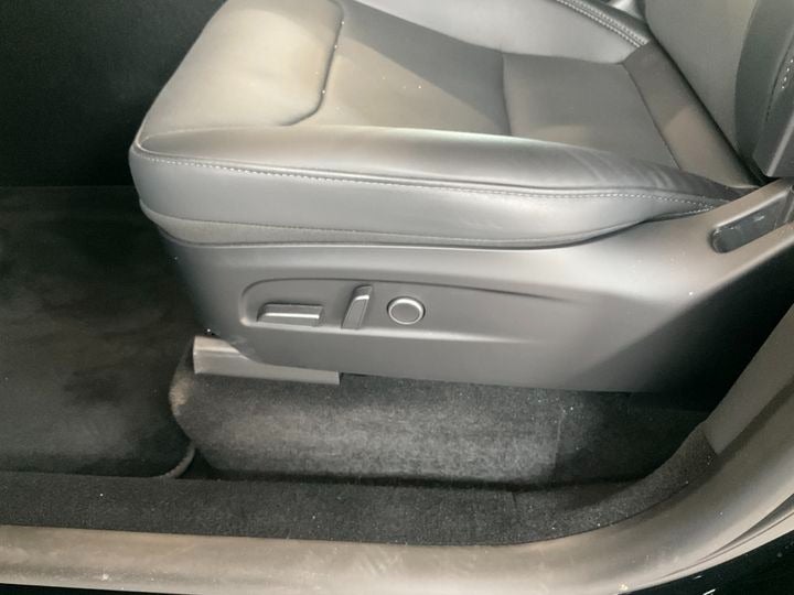 Tesla Model Y Long Range RWD 5d