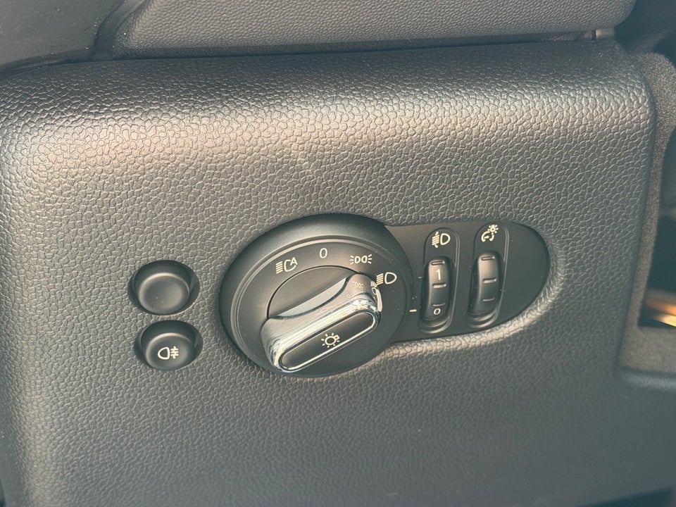 MINI Cooper SE Maximise 3d