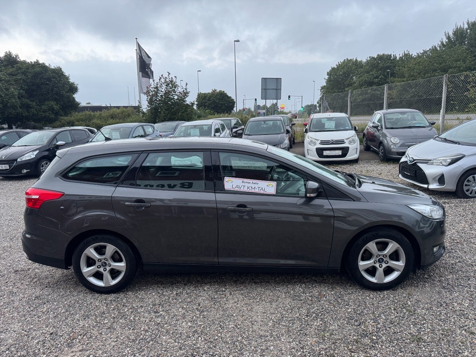 Ford Focus 1,0 SCTi 100 Titanium stc. 5d