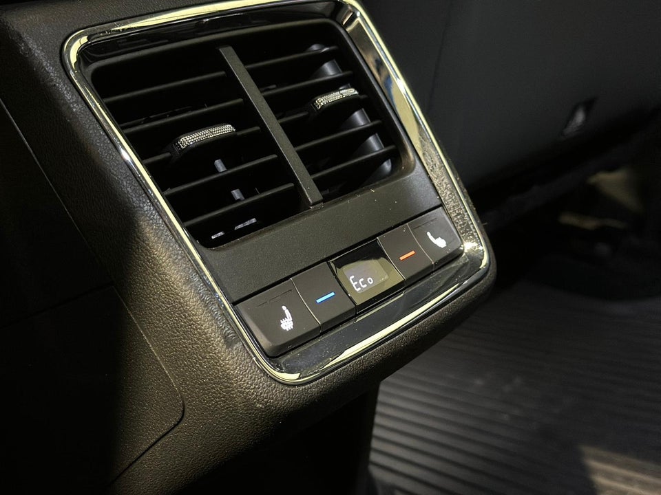 Skoda Enyaq 80 iV Selection Lounge 5d