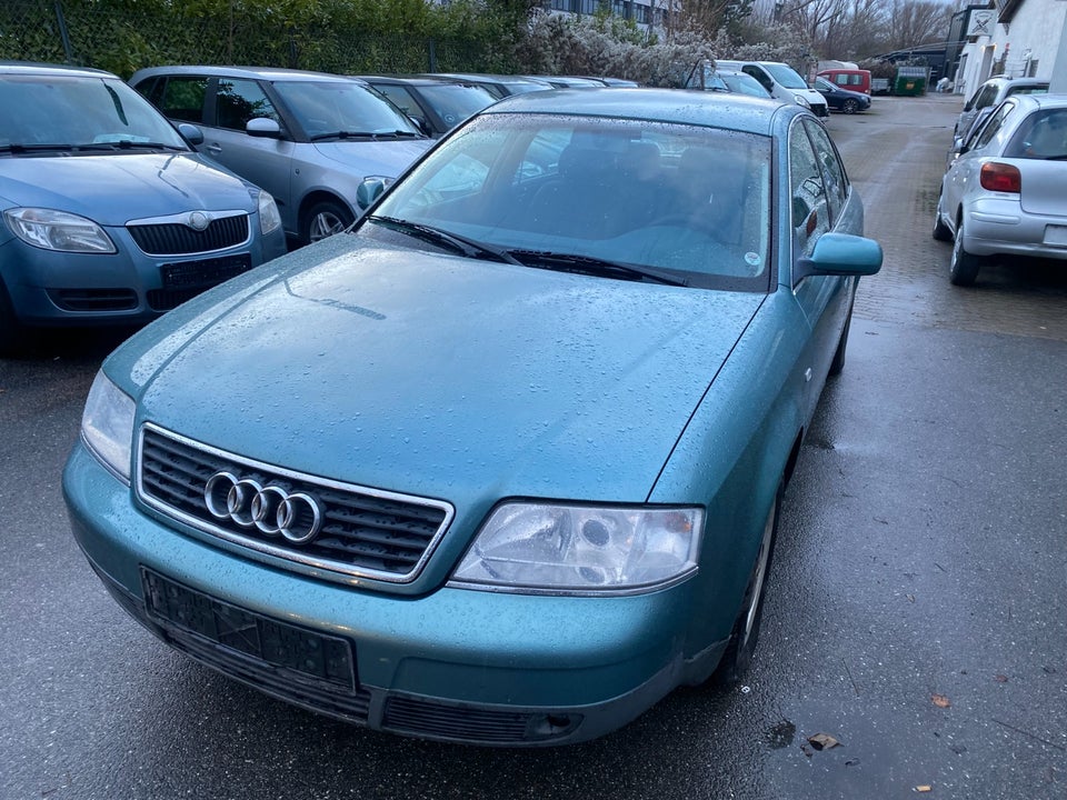 Audi A6 2,4 V6 Tiptr. 4d