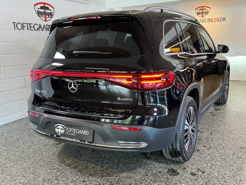 Mercedes EQB300 Electric Art 4Matic 5d