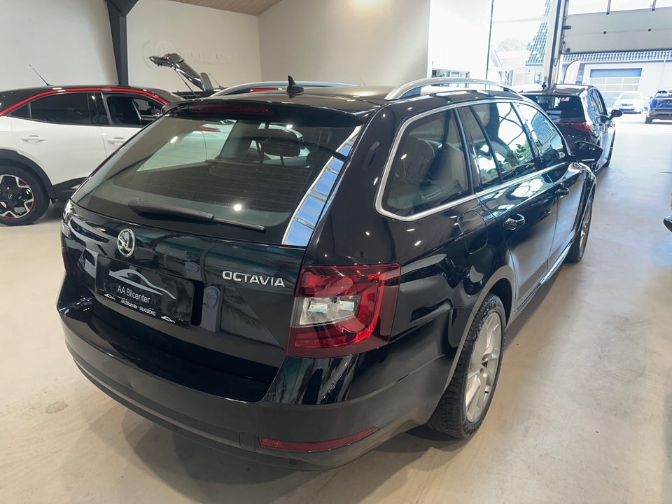 Skoda Octavia 2,0 TDi 150 Style Combi DSG 5d