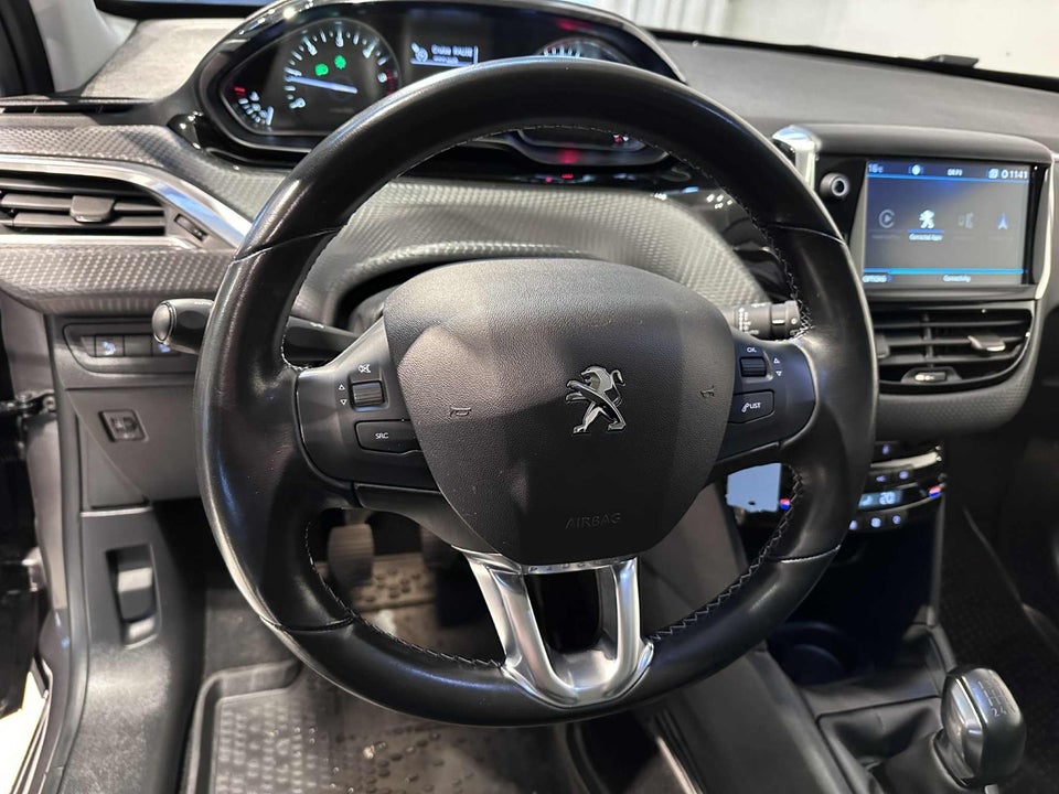 Peugeot 208 1,5 BlueHDi 100 Allure Sky 5d