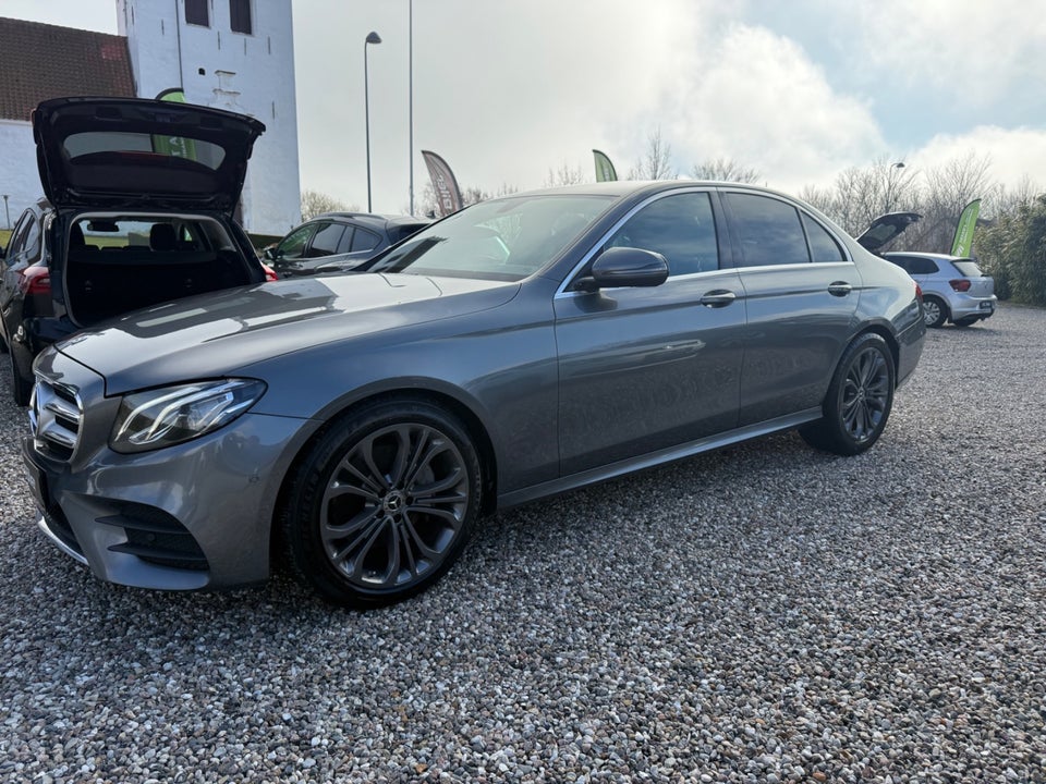 Mercedes E220 d 2,0 AMG Line aut. 4d