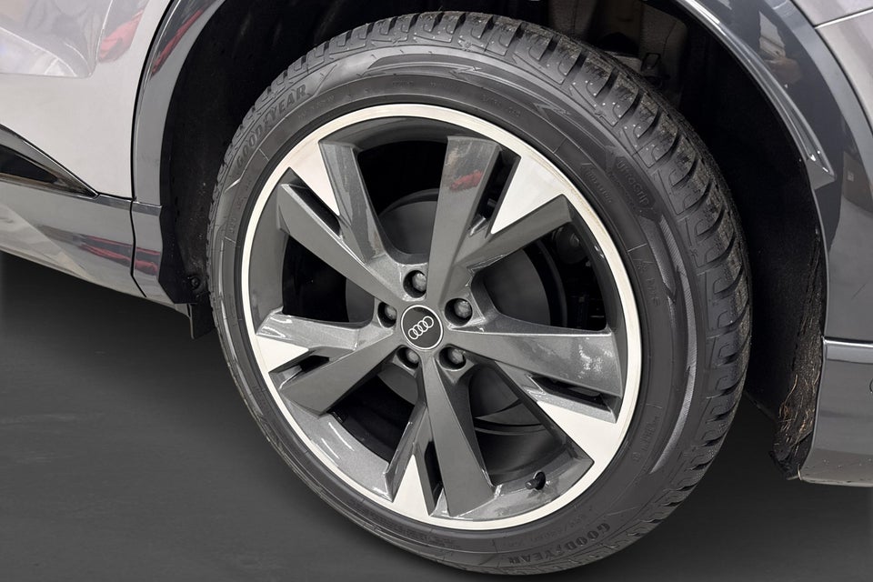 Audi Q4 e-tron 45 S-line Edition 5d