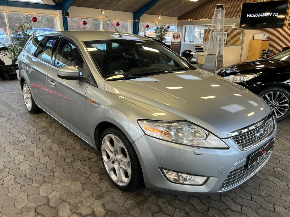 Ford Mondeo 2,5 20V Turbo Titanium stc. 5d