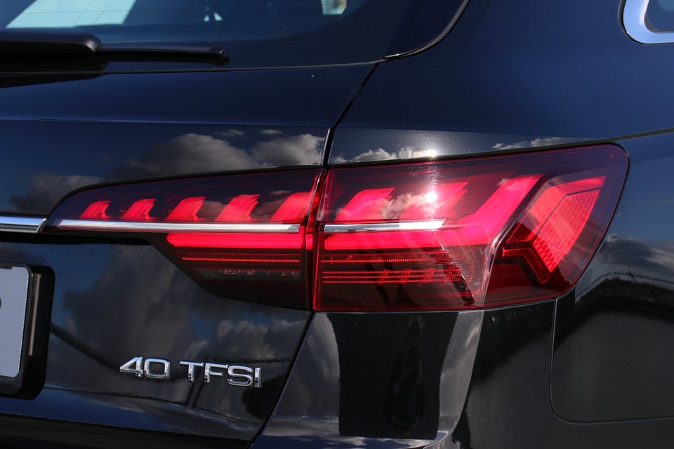Audi A4 40 TFSi Advanced Prestige Tour+ Avant S-tr. 5d