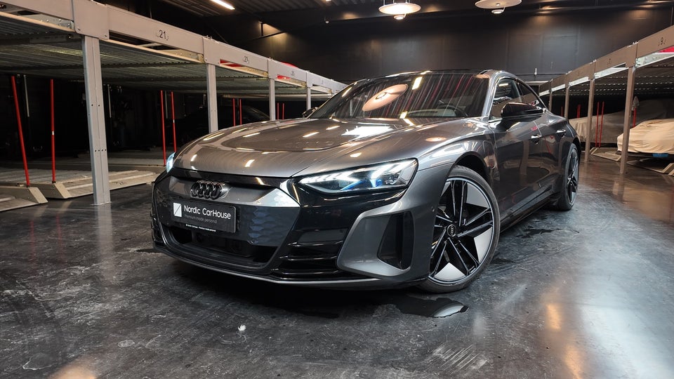 Audi e-tron GT quattro 4d