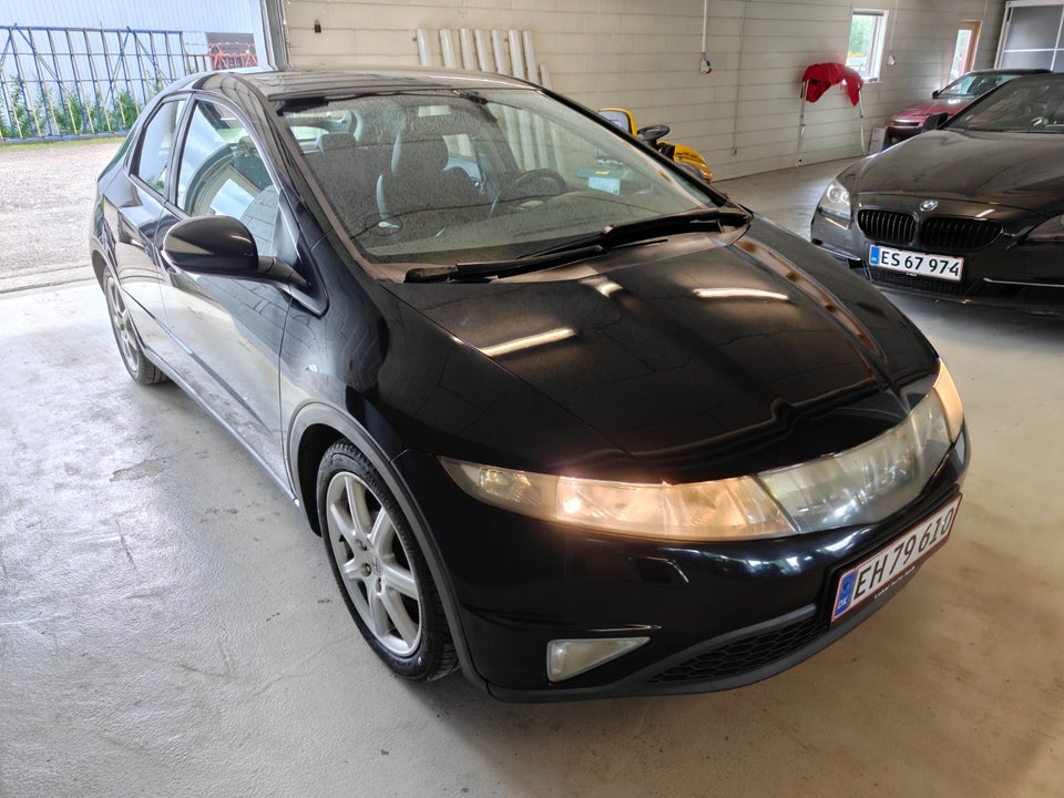 Honda Civic 1,8 Sport 5d