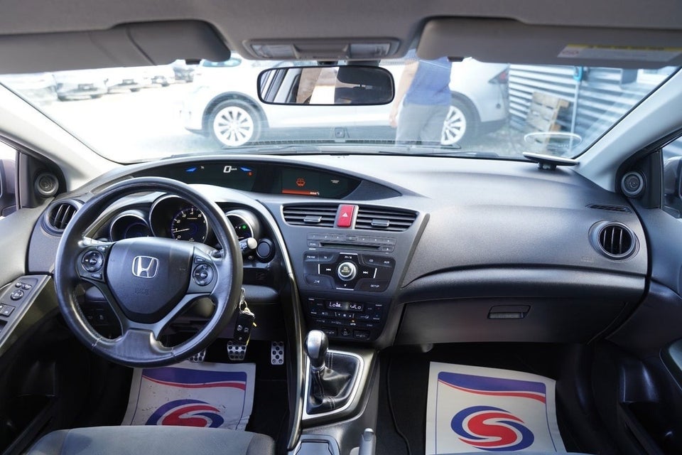 Honda Civic 1,8 i-VTEC Sport 5d