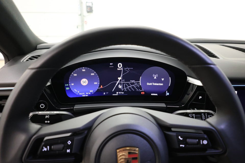 Porsche Macan 4 5d