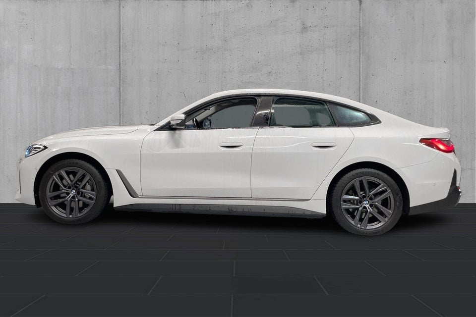 BMW i4 eDrive40 Charged 5d