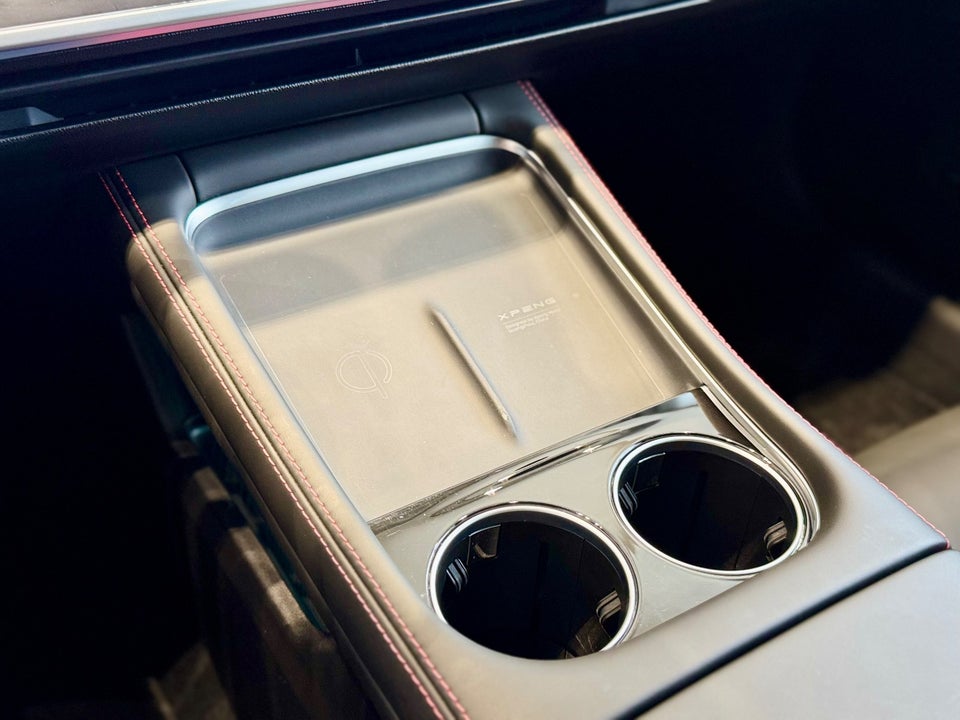 Xpeng P7 Long Range 4d