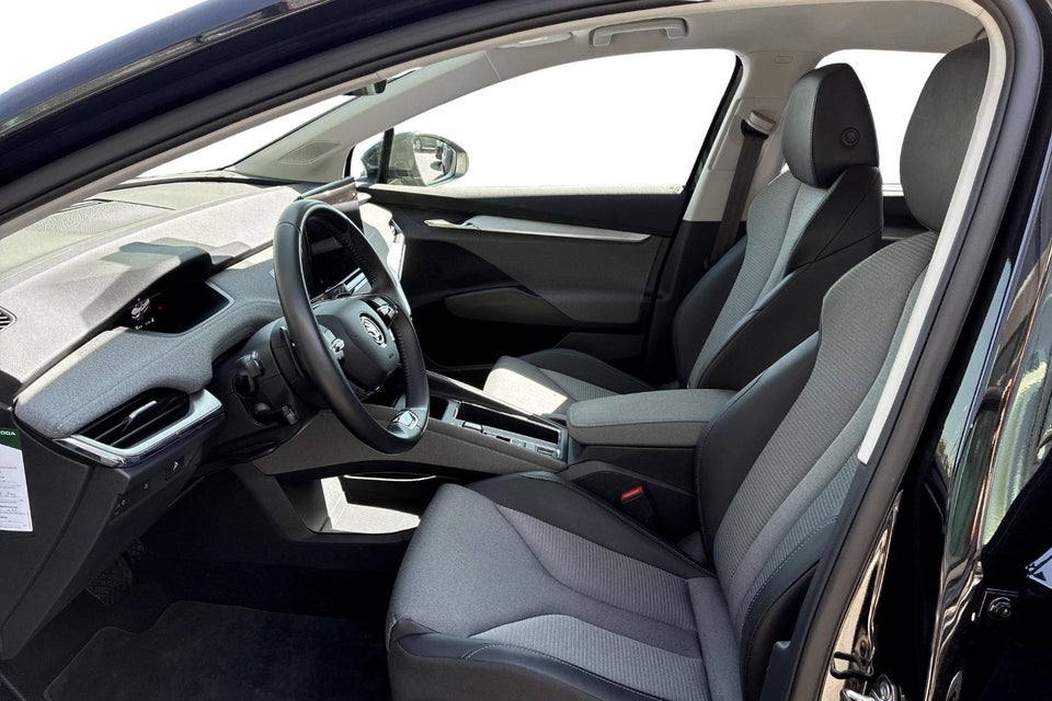 Skoda Enyaq 60 iV Loft 5d