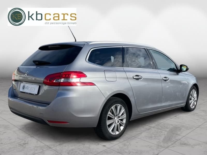 Peugeot 308 1,2 PureTech 130 Selection Sky SW 5d