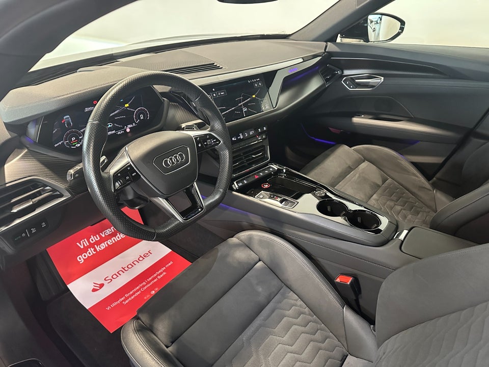 Audi e-tron GT quattro 4d