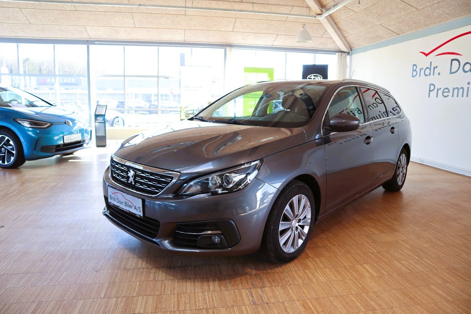 Peugeot 308 1,6 BlueHDi 120 Selection Sky SW 5d