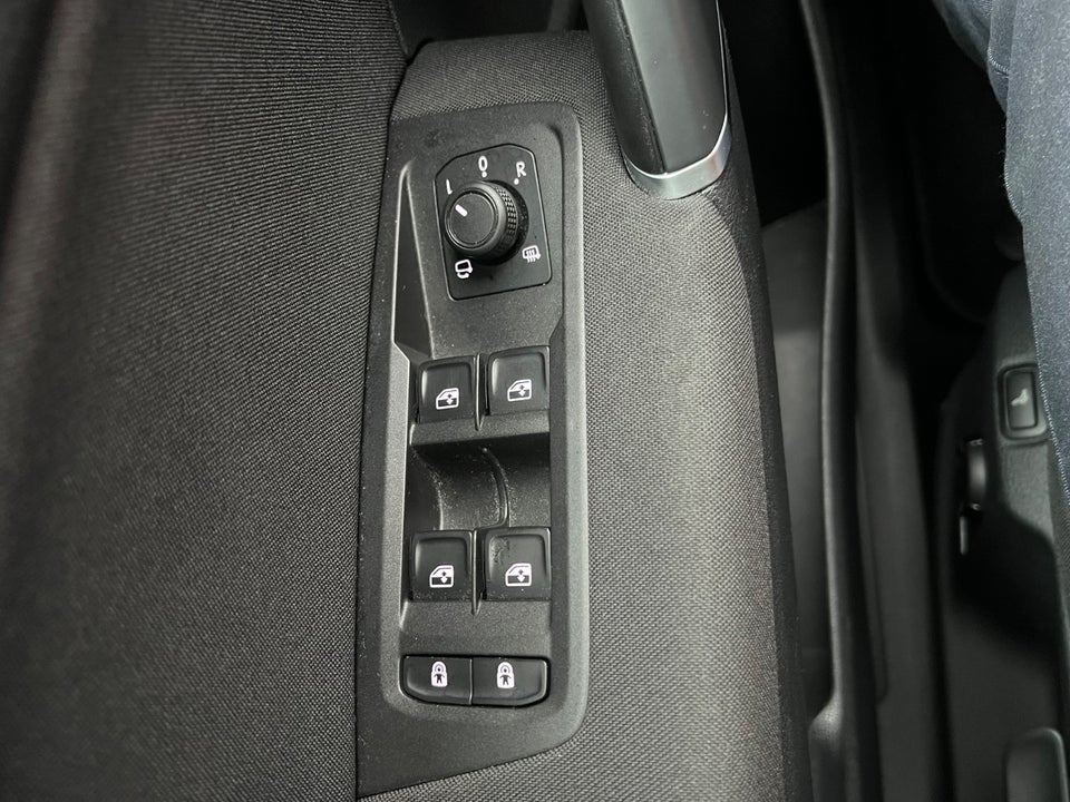 VW Touran 2,0 TDi 115 Comfortline DSG 7prs 5d