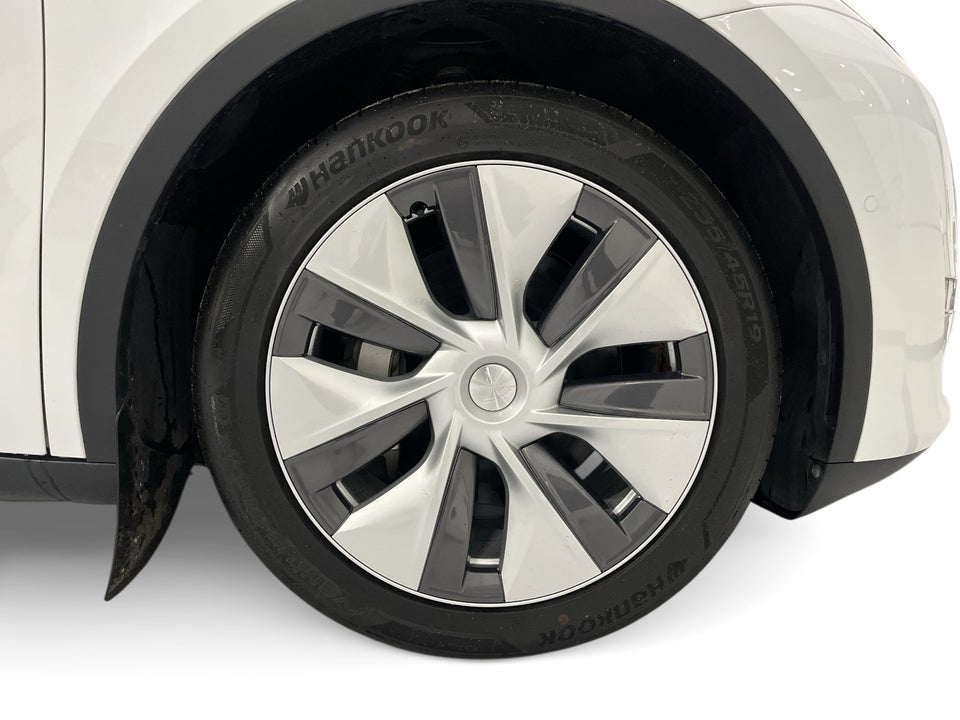 Tesla Model Y Long Range AWD 5d