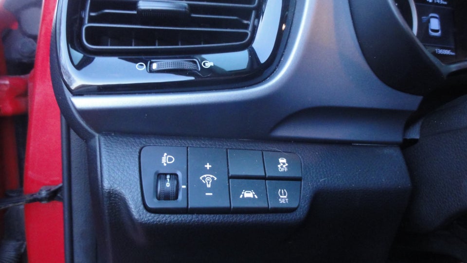 Kia Stonic 1,2 Advance 5d