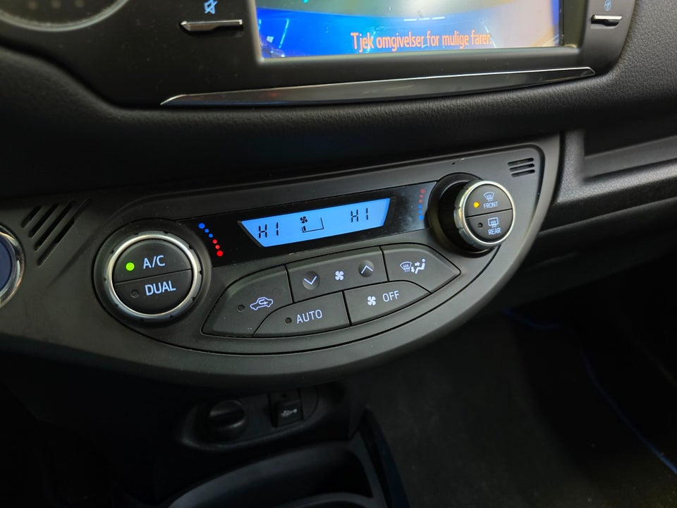 Toyota Yaris 1,5 Hybrid H3 Limited e-CVT 5d