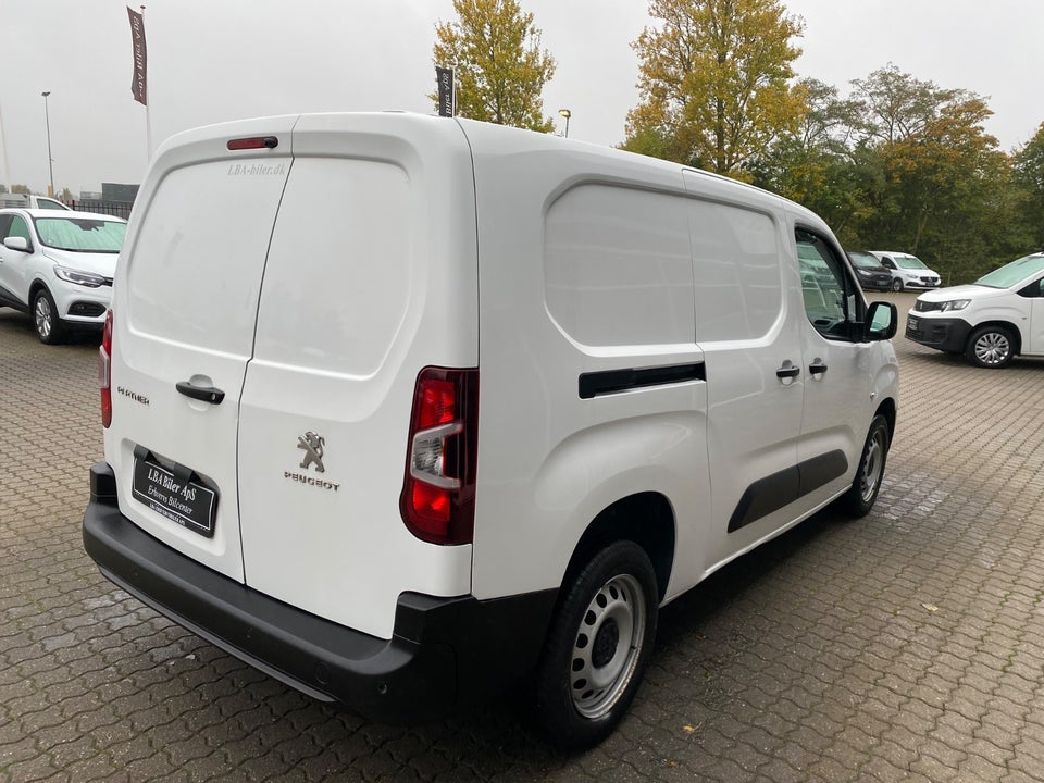 Peugeot Partner 1,5 BlueHDi 130 L2V2 Ultimate Van