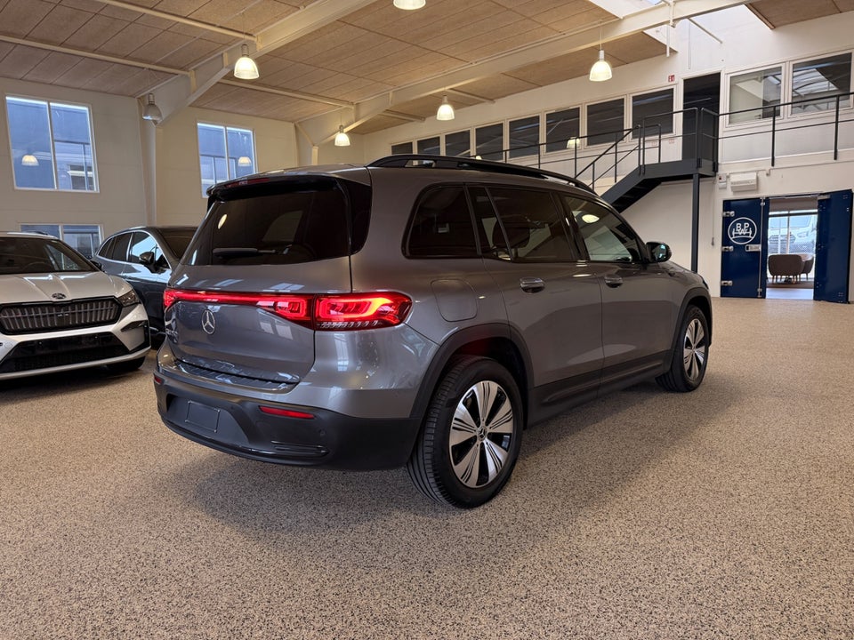 Mercedes EQB250 Progressive 7prs 5d