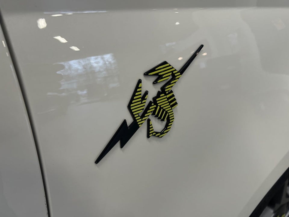 Abarth 500e 3d